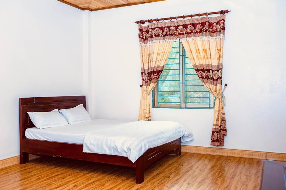 Hung Thinh Hotel Ban Gum Bagian luar foto